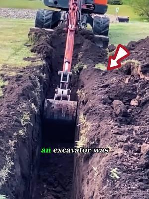 Which is faster: an excavator or a pump to drain a pond? #fyp#ponddrain #excavator #waterdrainage #pumpvsdig #pondcleanup 