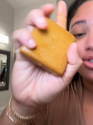 Replying to @k. marie 💗 Before you bleach your skin, please try an entire bar of a turmeric kojic acid soap bar!! Consistency is 🔑 @Honey Glow #honeyglow #newyearnewaura #turmericsoap #turmericskincare #kojicacidsoap #hyperpigmentation #discoloration #acnescars #evenskintone #showertiktok #skincare #darkspots 