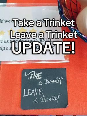 What would you take home? 🧡 My favorite part about our “Take a Trinket Leave a Trinket” tray is still watching people excitedly shuffle through their bags trying to find the perfect trinket to trade in. 🥹 It’s always so joyful and childlike - we can all use a little trinket to brighten the mood. ✨ #trinket #baubles #shinythings #crow #magpie #trinkets 