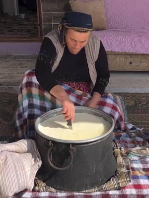 Sweet village Life❤️ #pirozhki #creamfilled #creamfilledporozhki #piroshki #dessert #ruralcuisine #rural_cuisine #villagelife #countrylife #gilan #mazandara #iran #ruralcuisine #rural_cuisin #rural_life #villagelife #countryl #rurallife #rural #ASMR #asmrcooking #relaxingvideo #goodmood #goodvibe #vibe #Vlog #cooking #gilan #mazandaran #usa #usa_tiktok #usa🇺🇸 #newyork #unitedstates #newyorkcity 