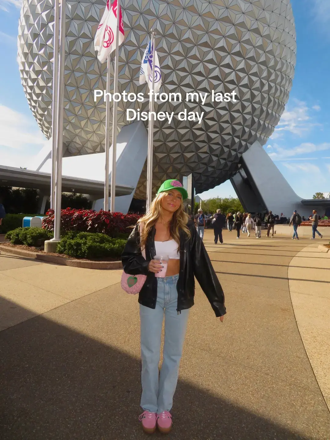 Cutest fit for the parks! 💚💗 #disney #disneyootd #disneyworld #disneyland #disneyfashion #disneymerch #disneystyle #disneyadult #disneylocal #disneycontent #disneyinfluencer #disneycontentcreator #disneystyleinspo #disneyoutfitideas #florida #orlando #epcot #disneyears #disneyphotoideas #disneyphotoinspo 