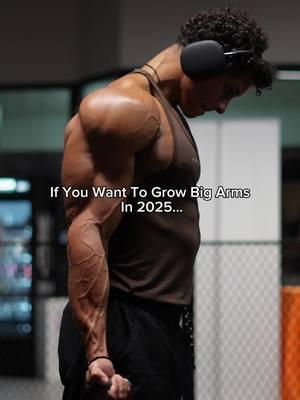 Avoid this mistake if you want to build your arms ‼️  General rule: If you want to make a muscle a priority, you don’t want to doing it last in your training session.  The muscles/exercises you do first in your routine are going to receive the biggest growth stimulus.  So if you really want to grow them arms, don’t just do a few sets of biceps after back and some push downs after chest & shoulders.  Either give them their own day in your split, or do them after a muscle group where they aren’t being already fatigued eg. biceps after chest or triceps after back.  If arms aren’t a main focus, then you can continue just doing bis after back or a ppl split - they’ll still develop. But just know your arms won’t be growing as much as they could be if you made them the focus of that session.  Apply for 1:1 coaching using the link in my bio 📲  @youngla  @gymshark  @ehplabs  Code “DRE” 🔱  #arms #armworkout #armday #bicepworkout #tricepworkout #fitnessmotivation