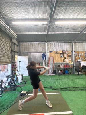 Little hitting asmr featuring Jojo ☺️ #softball #hittinglesson #hittingasmr #asmr #softballlife #hittingcoach #hittingpost #cages #softballgirls #hittingmechanics #softballplayer #softballseason #softballcages #future49 #training #progressnotperfection #softballtiktoks #softballcheck 