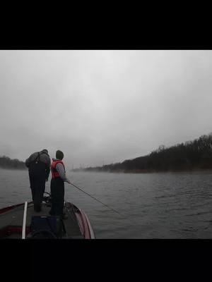 "lovin' how we livin'" #skeeterboats #yamaha #alwaysberecording #gopro #swebco #winterfishing 