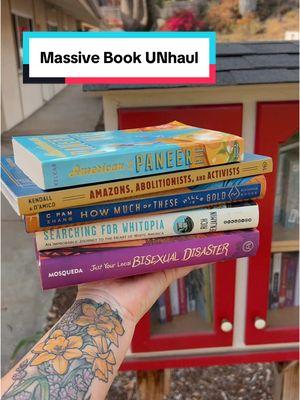 #littlefreelibrary #lfl #littlefreelibraryhunting #free #freebooks #bookhaul #bookunhaul #unhaul #unhauling #declutter #moving #BookTok #books 