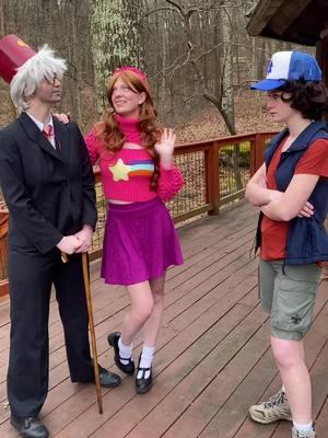 #gravityfalls #gravityfallscosplay #gravityfallscosplayer #dipper #dipperpines #dipperpinescosplay #mabel #mabelpinescosplay #mabelpines #stanleypines #grunklestan #stanleypinescosplay #grunklestancosplay 