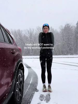 hahaa another from my snowy workout yesterday. and for everyone asking if i get sick - it actually cleared my congestion i’ve had for the last week!! no excuses this year! #disciplineovermotivation #runtok #newyearnewme #winterarc #mindsetmotivation #runnergirl #gymmotivation #winterrunning 