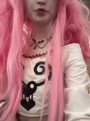 Its hard to move in this lol #pakc2024 #pakc #onepiece #onepiececosplay #perona #peronacosplay #cosplay #convention #fyp #handmade #kpop #peronaonepiece 