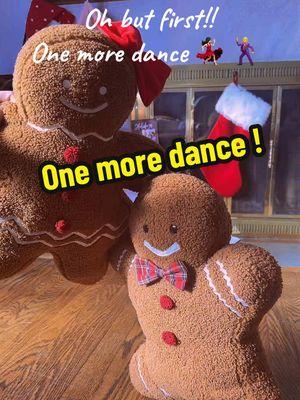 #onemoretime #gingerbreadman #gingerbreadcookies #gingerbreadpillow #dance #Love #christmasisover #sponges #papacito #letsdance #christmaspillows #christmascleaning 