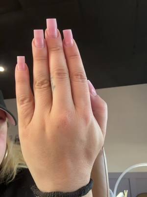 Trendy nails #nailtransitions #nails @Evelyn #leovenn #frenchtipnails #neutralnails #fypp #viralvideo 