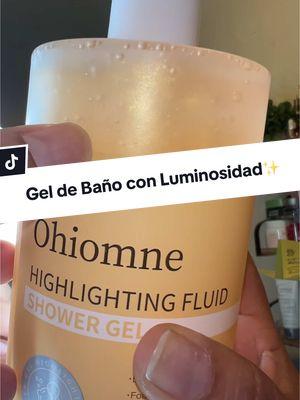 Gel de baño que dará luminosidad a tu cuerpo además de mantenerlo limpio #showergel #highlightingfluid #shower #showertok #showermusthaves #TikTokShop #bathroom #ines25___ 