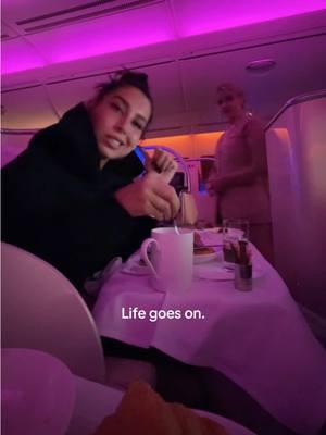 Catching flights like✌️ #sistabu #emirates #drake #niceforwhat #lifegoeson #vacation #flight #delucafam #uroldersister #rap #newyear #funny #relatable #viral #trending #plane #travel #fyp