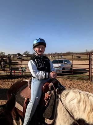 Yellowstone vibes 🥰 @Pixel☆Drink @Technicals @rockmyworld88  #birthdaygirl #oklahomacheck #allmybabies #familytime #adventures #horseback #trailride #makingmemories .