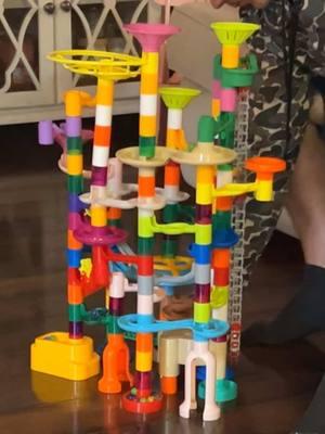 This marble run was a home run gift for my 3.5 year old daughter! This has kept her entertained for days, screen free! #toysforkids #toytiktok #kidsoftiktok #giftsforkids #affordablegifts #screenfree #screenfreeplay 