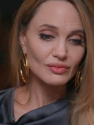 #angelinajolie explains how her voice changed over time during #oscars #thrroundtable for actresses: "somewhere along the way, i lost my voice"