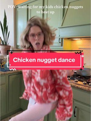 Just a mom doing mom things #gocrazychallenge #dancechallenge #mompov #momtok 