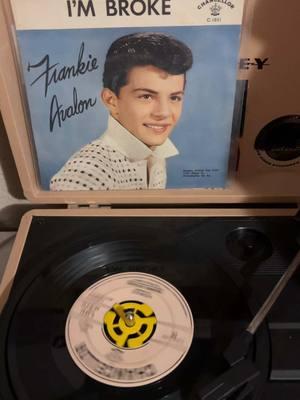 I Finally got the Venus/Im Broke single😁! It came in the mail yesterday!! 1959 #1950sfashion❤️ #1950s #venus #frankieavalon #1960sfashion #fyp #fypシ #records #singles #45s #vintagevibes #vintagefashion #vintage 