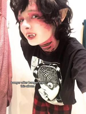 IM DONE POUNDING MY HEAD AGAINST THE KITCHEN FLOOR!!! #willwood #willwoodandthetapeworms #willwoodandthetapeworms #willwoodfan #makeup #makeuplook #snake #silly #trend #relatable