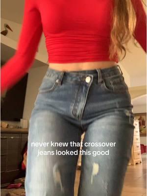 might be obsessed 🤭 #comfyjeans #crossoverjeans #genleck #titkokshopjeans #tiktokshopfinds #viral #viralvideo #fyp #foryou #jeans 