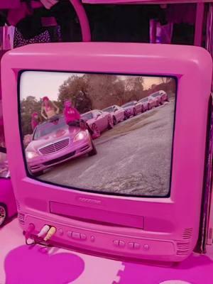 Yeeet Yeeet🩷 #Pink #PinkCars #PinkLovers #PinkLife #AllPinkEverything #PinkAesthetic 