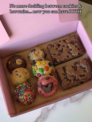 Order yours now!🍪 Click the 🔗 in our bio to pick from our 4 box options!💖 #cookies #ashsbakeshop #cookiebusiness #bestcookies #sweets #desserts #orlandobakery #orlandofoodie #waltdisneyworld #disneyvacation #brownies #chocolatechipcookie 