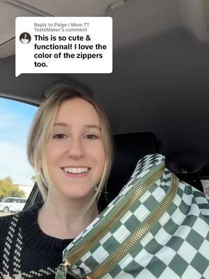 Replying to @Paige | Mom TT TasteMaker so stinking cute and functional!! #majorbagalert #purse #checkered #checkeredprint #bag #mompurse #whatsinmybag #pursecollection 