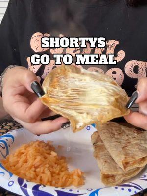 Eating what my gf eats in a day coming one day🤣🤣 @Shorty #quesadilla #arroz #pickyeaters #simplemeals 