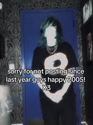 can't believe we're already half way to the 2010's !!! 🙀🙀🙀  . #emo #emogirl #emoboy #emohair #emostyle  #emoscene #emofashion #2000s #2000emo #2000emokids #scene #scenehair #scenegirl #scenestyle #scenekid #scenecore #scenequeen #sceneboy #sceneteen #sceneking #emokid #emoking #emoqueen #emocore #emoaesthetic #grunge #punk #goth #mp3 #emomusic 