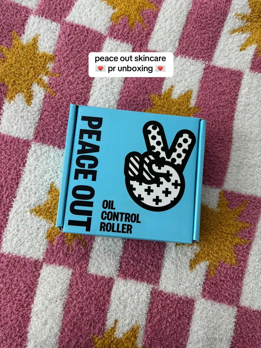 i have seen wonderful reviews on this new launch and I am so excited to incorporate this into my routine for midday touch ups when my face gets oily 🤭 thank you so much @PeaceOutSkincare 🩵 you always make some of my favorite everyday products I cannot live without 😍 #peaceoutskincare #peaceoutskincaregiftedme #prunboxing #prunboxinghaul #unboxinghaul #prpackage #prpackageunboxing #contentcreator #microinfluencerjourney #unboxwithme #oilcontrol  #oilcontrolroller #oilyskincare 