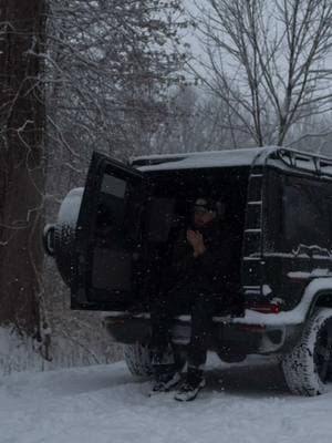 Winter weather advisory @Mercedes-Benz 🌨️ #MercedesBenz #G550 #snowstorm 