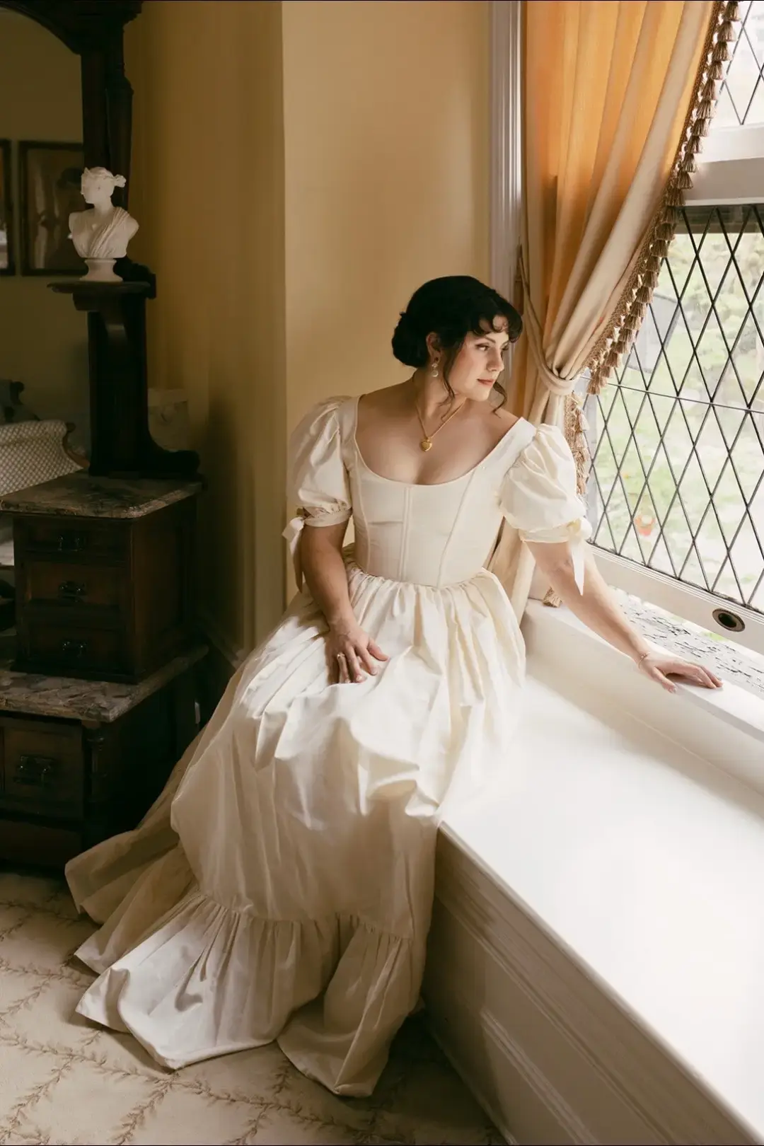 Light ethereal and love enchanted. ⁣ Glimpses of @emma.delucchi’s gown and veil—I am utterly in awe. So many congratulations you to you both! 🍂⁣ ⁣ Photographer: @alexandrae.photo ⁣ Content Creation: @btsbyangela ⁣ HMUA: @sarahrose_hairandmakeup ⁣ Day-of Coordinator: @kaylakingevents ⁣ Dress: @office.seven ⁣ Ring: @thenorthwaystudio ⁣ ⁣ #finejewelry #realweddings #winterwedding #engagementring #weddingband #engravedjewelry #everafter #prideandprejudice #weddingday #coutureweddingdress #realbride #natureinspiredjewelry #antiqueengagementring 