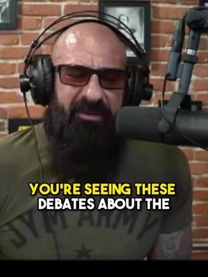 Have PROTEIN and CARBS immediately after you train! There’s much debate around this and @Dr. Jim Stoppani is here to clear it up!! #flexfriday #anabolic #window #science #podcast #jym #fypage