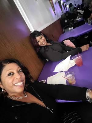 How it started before I  yelled "RODNAYYYYY" for the second time...how it ended after I yelled "RODNAYYYYY" the 2nd time...🙄🤦🏽‍♀️...#VFW...#ATimeWasHad...#DontSleepOnThoseEightTwentyFiveDrinks...🤣🤣🥺...#TookMyAssStraightOut...#Wataaaaa