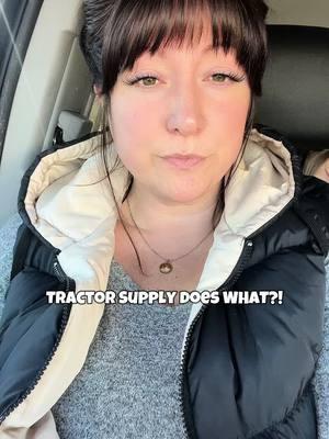 Tractor supply does WHAT?!! #chicktok #chickensoftiktok #tractorsupply #TSC #handdelivered #delivery #convience #chickfila #chickenkeeping #storytime #fyp 