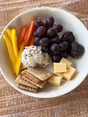 Snack plates >>>>  they’re just so satisfying and the possibilities are endless!  todays snack plate has a scoop of chicken salad (fancy nancy to be exact) from @Chicken Salad Chick , a few @Triscuit crackers, grapes, carrot sticks & yellow pepper, a few cubes of gouda cheese & a couple dark chocolate & sea salt caramels✨ #balancedlunch #snackplate #healthylunch #easylunch #wholefoods #chickensaladchick #snackplate #FoodTok #quicklunch #girldinner 