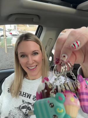 These squishy keychains are such a cute Valentine’s Day idea for kids #kidsvalentines #valentinesdayideas #noncandyvalentine #valentinegiftsforkids 