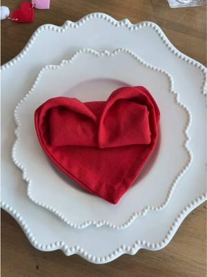 Galentines day party prep❤️🤗 #napkinfolding #tablescape #girlydecor #redaesthetic #galentines 