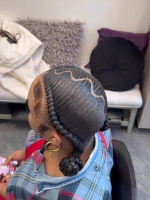 She had to run her 2 stitch braids back 🥰🥰 #baltimorebraider #baltimorehairstylist #dmvbraider #dmvhairstylist #texasbraider #texashairstylist #houstonbraider #houstonhairstylist #atlbraider #atlantahairstylist #miamibraider #floridabraider #inspo #hairinspo #newyorkbraider #labraider #chicagobraider #stitchbraids #knotless #braids #braidstyles #babyhairs #edgetamer #menbraids #mensstitchbraids #4chair  #stitchbraids #stitchbraidstyles