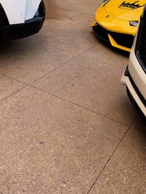 I’m just posting random stuff at this point #panzer_loves_planes #cars #carspotting #ferrari #sf90 #mclaren #765lt #lamborghini @Isaac🎖️ 