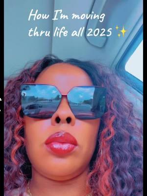 Relaxing and receiving all 2025 ✨🥰🐝 #affirmations #affirmationsdaily #growthmindset #softlife #womenempowerment #imhappy #beelee 