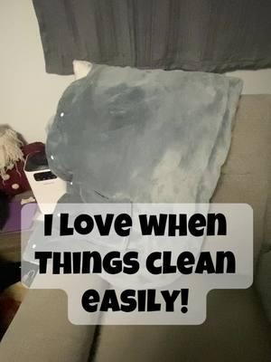 I love when things clean easily @Snuggie #snuggie #snuggieshawl #snuggieheatedshawl #heatedshawl #heatedblanket #easytoclean 