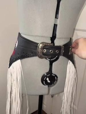 Made another Vegas fringe belt as a custom for a show tonight… should I make more? #westernfashion #oneofakindcustoms #mandeeashleydesigns 