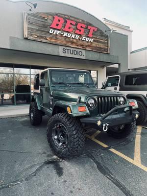 TJ has a vision for his 2000 Jeep TJ Sahara.  After a mix of replacement parts this red dirt seeker was ready for its upgrades. . @teraflexsuspension - Lift kit and wheels. @venompowertires M/T tires 33x12.50R17. @bilsteinus 5100 shocks. . With more upgrades in the works, he is now ready to tackle some trails at @winter4x4jamboree . . . . . . . . . . . . #bestoffroad #bestoffroaddotcom #venompowertires #teraflexsuspension #bilstein5100 #jeepsahara #jeeptjbuilds #jeeptj 