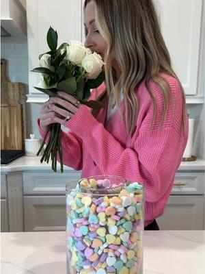 Simple Valentine’s Day centerpiece idea 💕 #candyhearts #ValentinesDay #valentinesdaydecor #valentinesdiy 