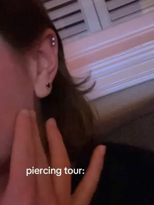 piercing tour!  #piercings #piercingtour #piercingsoftiktok #rook #conch #doublehelix #piercinghealing #samithompson #officialsamithompson 