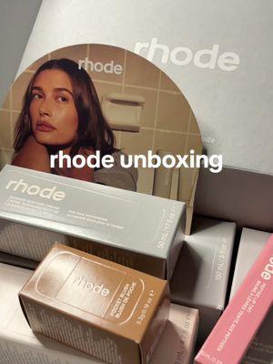 Rhode unboxing 📦🧖🏽‍♀️🫧@rhode skin #rhode I can’t wait to try everything out!!!#rhodeskin #rhodeliptreatment #rhodeunboxing #peptideliptreatment #peptide #barrierbutter #barrierrepair #barrierset #glazingmilk 