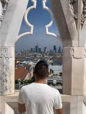 The energy for 2025!  #milan #duomodimilano #duomoterrace #milano #italy #traveltiktok #europeansummer #europetravel #fypシ゚viral 