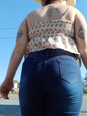 #cowgirlyoga #desiraebraley #cowgirl #yoga #yogaflow #yogagirl #yogagirlsoftiktok #glutes #glutesworkout #tightfittinjeans #texasgirl #texas #fitnessmotivation #fitness #tattooideas #tattoo #curvytiktok #curvesfordays #fitcheck #gluteoperfecto #gluteo #glutesgrowth #legsfordays #legsworkout 