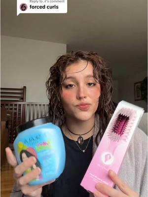 Replying to @𝓐 as suggested, added mouse & had it wetter #fyp #foryoupage #wavyhair #curlyhair #curls #hair #skala #bouncebrush #bouncecurl @Skala Cosméticos @BounceCurl 