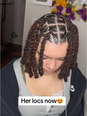 I made sure her dad kept her on a 4 week schedule. Took a lot of work getting them into a good shape and making sure they were not so bulking but 1 year later and she’s flourishing 🫶🏾 #floridabraider #locs #locstyles #loctwostrandtwist #brevardcounty 